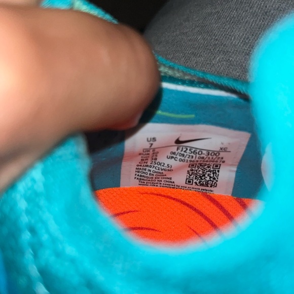 Nike Luna phantom soccer cleats - Picture 2 of 7